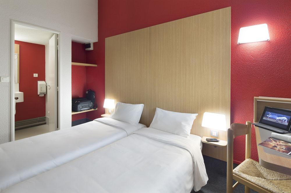 Cite De L'espace Mouchotte Hotel Toulouse
