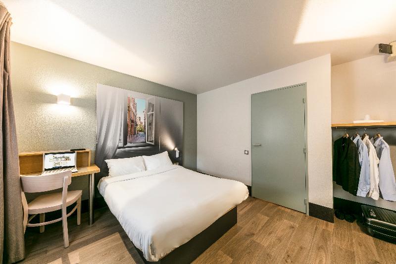 Hotel Cite De L'espace Mouchotte