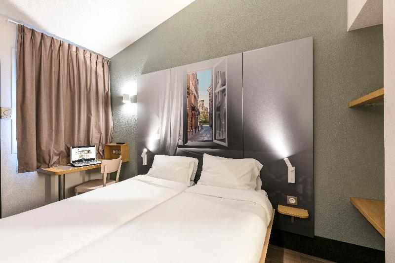 Cité De L'espace Mouchotte Hotel 2*